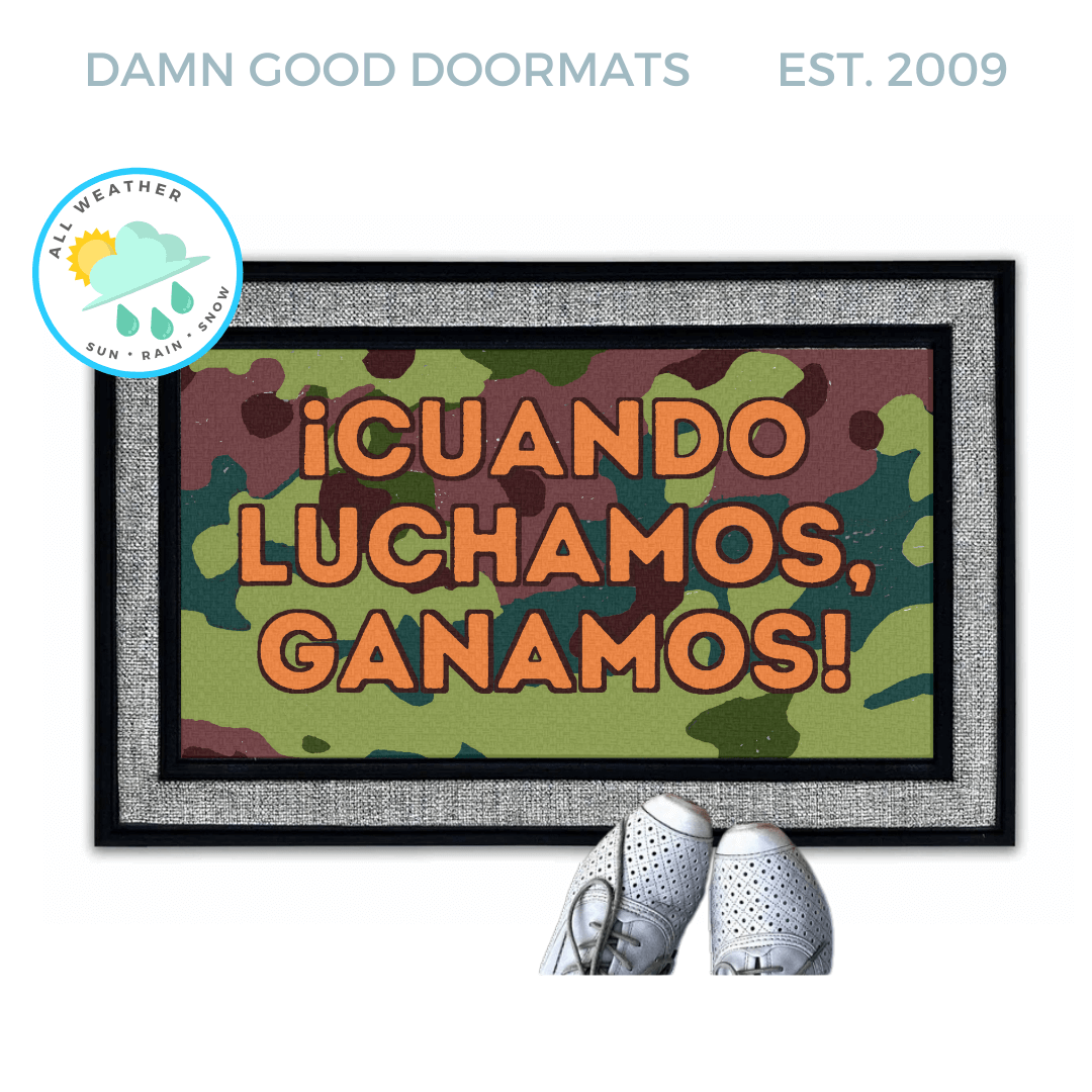 SPANISH When we fight, we win! Harris Walz 2024 camo doormat