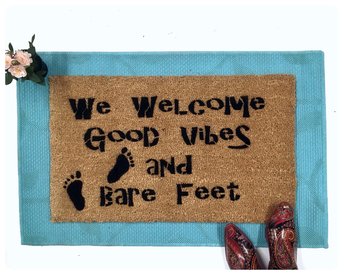We welcome Good Vibes, Bare Feet (: Sumer boho style doormat
